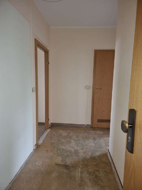 Bereit für Ideen - 3.-R.-Whg. mit Balkon & Weitblick, Zwickau Kreis – Bild 4