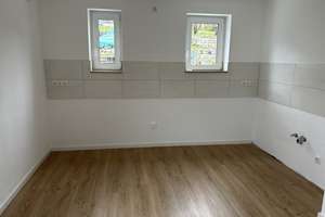 Renovierte 4-Zimmer Erdgeschosswohnung mit Balkon in Oberisling-Graß – Liebhartstraße 32, 93053 Oberisling-Graß, Regensburg – Vorschaubild 10