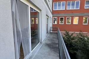 Attraktive 2-ZKB-Wohnung mit Balkon in zentraler Lage *Augsburg-Pfersee* – Die vollständige Adresse der Immobilie erhältst du vom Anbieter., 86157 Pfersee-Nord, Augsburg – Vorschaubild 10