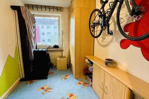 Raum zum Leben: großzügige 4-Zimmer-Wohnung in beliebter Lage von Duisdorf – Die vollständige Adresse der Immobilie erhältst du vom Anbieter., 53123 Lengsdorf, Bonn – Vorschaubild 12