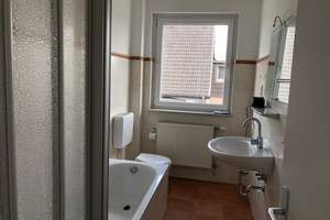 Renoviert,  2,5-Zimmer im 1.OG. eines 2 Fam.-Hauses mit Garten, Freisitz und Grillmöglichkeit – Hansestraße 98 B, 38112 Veltenhof-Rühme, Braunschweig – Vorschaubild 6