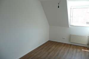 Erstbezug nach umfangreicher Sanierung - DHH mit 5 Zimmern und Garage – Am Pappelwäldchen 57, 41462 Weißenberg, Neuss – Vorschaubild 14
