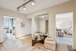 Kapitalanlage: vermietete großzügige 3-Zimmer-Wohnung mit Stellplatz in Mülheim/Ruhr - Speldorf