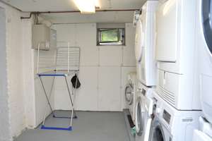 Einziehen und wohlfühlen: modernisierte DG-Wohnung, 4 Zimmer, Loggia, Klimaanlage und Gartennutzung – Die vollständige Adresse der Immobilie erhältst du vom Anbieter., 45355 Borbeck-Mitte, Essen – Vorschaubild 15