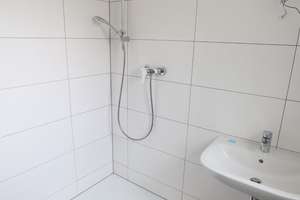 Modernisierte 2 Zimmer-Wohnung mit Wohnküche und Balkon!  – Osnabrücker Str. 22, 45145 Frohnhausen, Essen – Vorschaubild 14