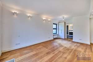 Freistehender Bungalow auf 2 Ebenen nahe Naturschutzgebiet für Leute, die das Besondere schätzen! – Die vollständige Adresse der Immobilie erhältst du vom Anbieter., 60488 Hausen, Frankfurt am Main – Vorschaubild 12