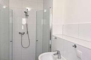 Stadt trifft Natur:  5 Zimmer-Reihenmittelhaus mit Seenähe – Die vollständige Adresse der Immobilie erhältst du vom Anbieter., 13405 Tegel, Berlin – Vorschaubild 8