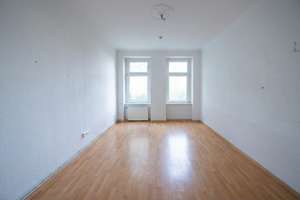 Bezugsfrei mit Potenzial: Kleines Wohn-Nest in Weißensee, renovierungsbedürftig – Rennbahnstrasse 25, 13086 Weißensee, Berlin – Vorschaubild 2