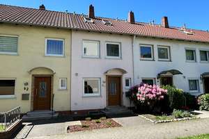 Gepflegtes 4-Zimmer-Reihenmittelhaus mit Garten und Keller in zentraler Lage von Oldenburg – Die vollständige Adresse der Immobilie erhältst du vom Anbieter., 26121 Ziegelhof, Oldenburg (Oldenburg) – Vorschaubild 2