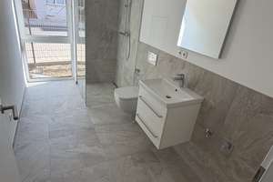 Erstbezug einer hochwertigen 2,5-Zimmer-Wohnung mit EBK, Terrasse und Garten am Stadtpark – Untere Vorstadt 11, 91275 Auerbach in der Oberpfalz – Vorschaubild 6