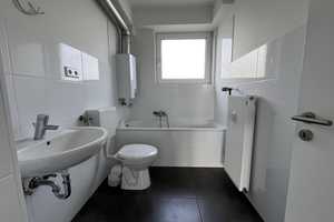 Ihr neues Zuhause wartet: 2-Zimmer mit Balkon in Siegen! – Hardenbergstr. 29, 57072 Siegen-Wittgenstein (Kreis) – Vorschaubild 2