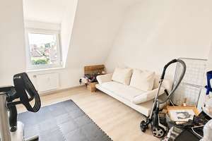 S-WANGEN: Großzügige, helle und gepflegte 4-Zi.-Wohnung im DG * TL-Bad * EBK * toller Balkon! – Die vollständige Adresse der Immobilie erhältst du vom Anbieter., 70327 Wangen, Stuttgart – Vorschaubild 6