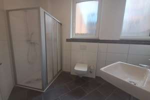 Loft-Wohnung mit Wärmepumpe und Einbauküche in zentraler Lage zu vermieten. – Peter-Hahn-Weg 7, 42651 Solingen-Mitte, Solingen – Vorschaubild 4