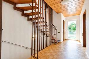 Ca. 143 m² große Doppelhaushälfte mit Terrasse, Südbalkon und Ausbaureserve am Tücking – Die vollständige Adresse der Immobilie erhältst du vom Anbieter., 58135 Haspe-Ost, Hagen – Vorschaubild 5