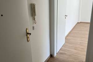 Sonnige 1-Zimmer-Wohnung in Diedorf mit Balkon und Einbauküche - perfekt für Singles oder Büro – Die vollständige Adresse der Immobilie erhältst du vom Anbieter., 86154 Diedorf – Vorschaubild 12