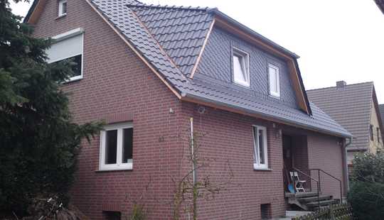 Bild von Gerationen-Haus mit zwei 4Zi-Wohnungen in Hamburg Lurup