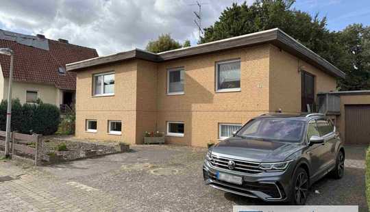 Bild von Großburgwedel: Unterkellerter Flachdachbungalow in bester Lage