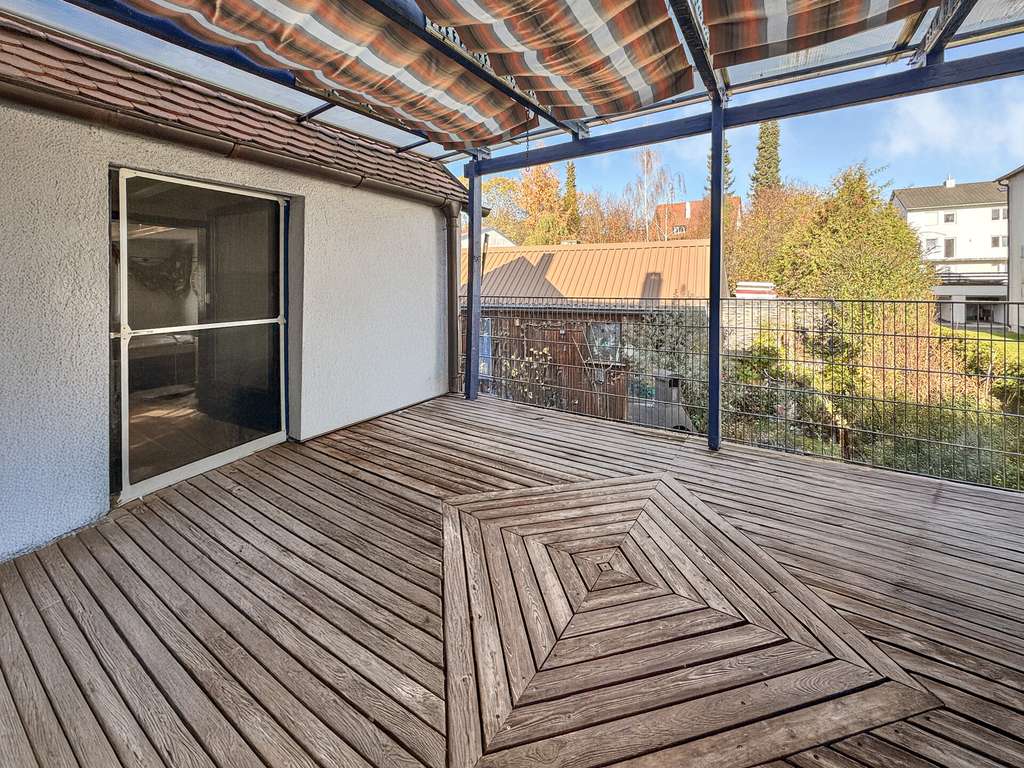 Immobilie in Aystetten - 4 Zimmer-Wohnung mit Dachterrasse - sofort bezugsfrei - Bild 0