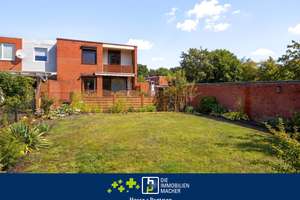 Viel Platz, zwei Gartenbereiche und Garage – gepflegtes Reihenendhaus in Bremen-Blockdiek