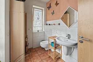 Viel Platz für große Familien, Hobbys und individuelle Wohnträume - Einfamilienhaus in Gleina – Die vollständige Adresse der Immobilie erhältst du vom Anbieter., 6632 Baumersroda – Vorschaubild 7