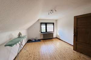 Freistehendes Einfamilienhaus mit viel Potenzial – Die vollständige Adresse der Immobilie erhältst du vom Anbieter., 61206 Wöllstadt – Vorschaubild 15