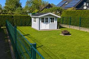 Lichtdurchflutete 3-Zimmer-Wohnung mit eigenem Garten, Balkon & Garage