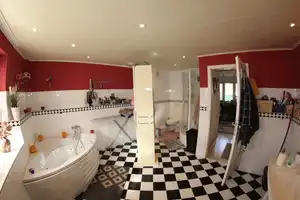 Modernisiertes Reihenhaus mit Küche und Wintergarten – Elmschenhagen, Kiel, 24147 Kiel – Vorschaubild 19