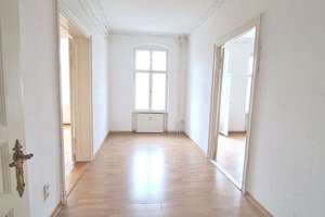 Großzügige Altbauwohnung in Bestlage am Helmholtzplatz – Lettestraße x, 10437 Prenzlauer Berg, Berlin – Vorschaubild 3