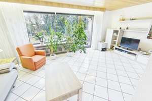Attraktives Reihenkopfhaus in Heilsbronn – ruhige Lage, viel Platz und Garage inklusive – Die vollständige Adresse der Immobilie erhältst du vom Anbieter., 91560 Heilsbronn – Vorschaubild 3