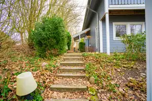 Skandinavischer Wohntraum im Grünen - Idyllisches Landhaus mit Stadtanbindung und Ostseenähe – Am Hang 6, 24256 Plön (Kreis) – Vorschaubild 30