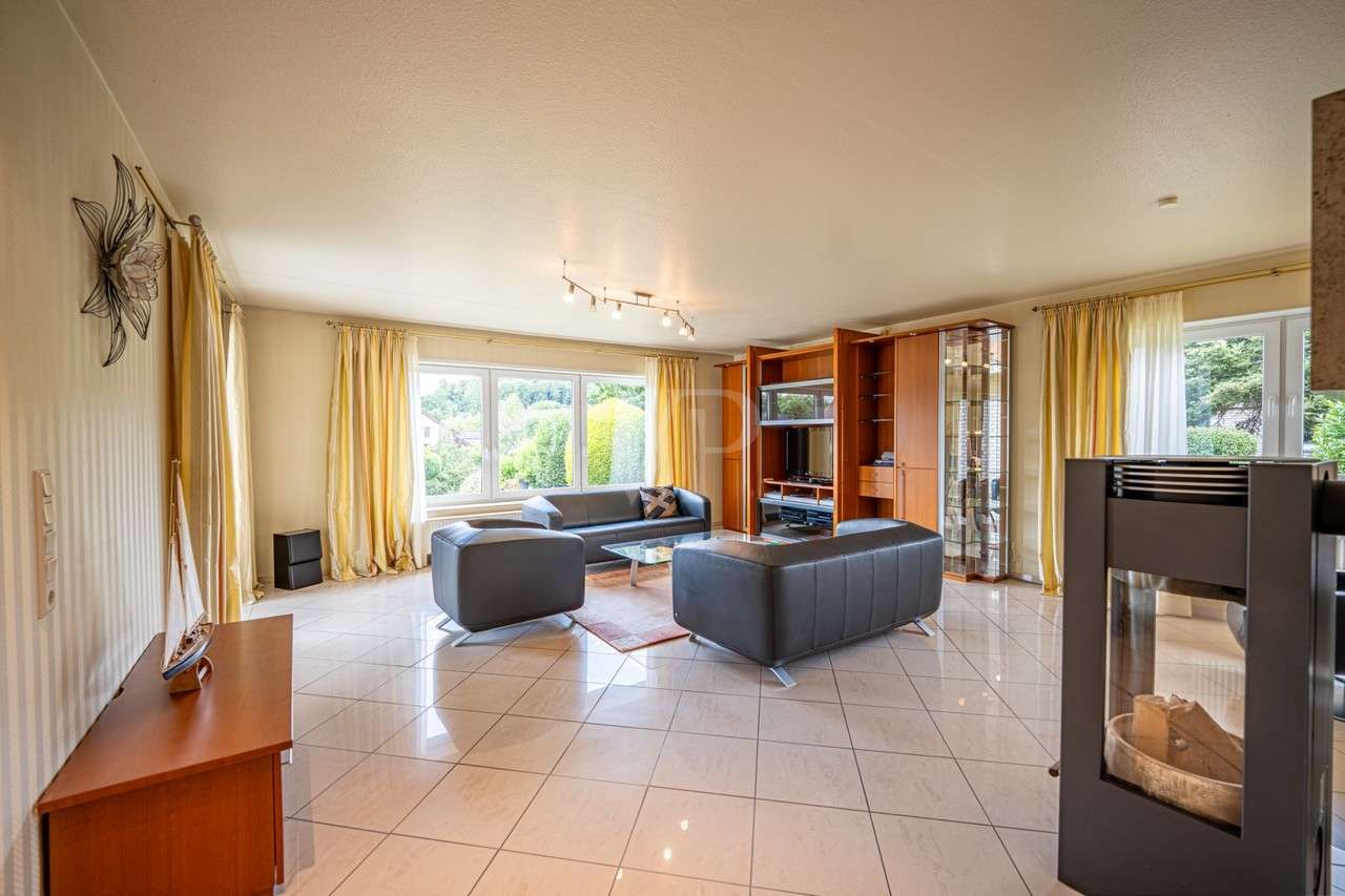 Immobilie in Berod bei Wallmerod - Großzügiges Ein-/Zweifamilienhaus in wunderschönem Wohngebiet – flexibel nutzbar und sofort bezugsbe - Bild 13