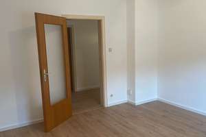 Familienparadies in Hannover-Döhren: Großzügige 4-Zimmer-Wohnung für 3 Jahre – Bernwardstraße 21, 30519 Döhren, Hannover – Vorschaubild 11