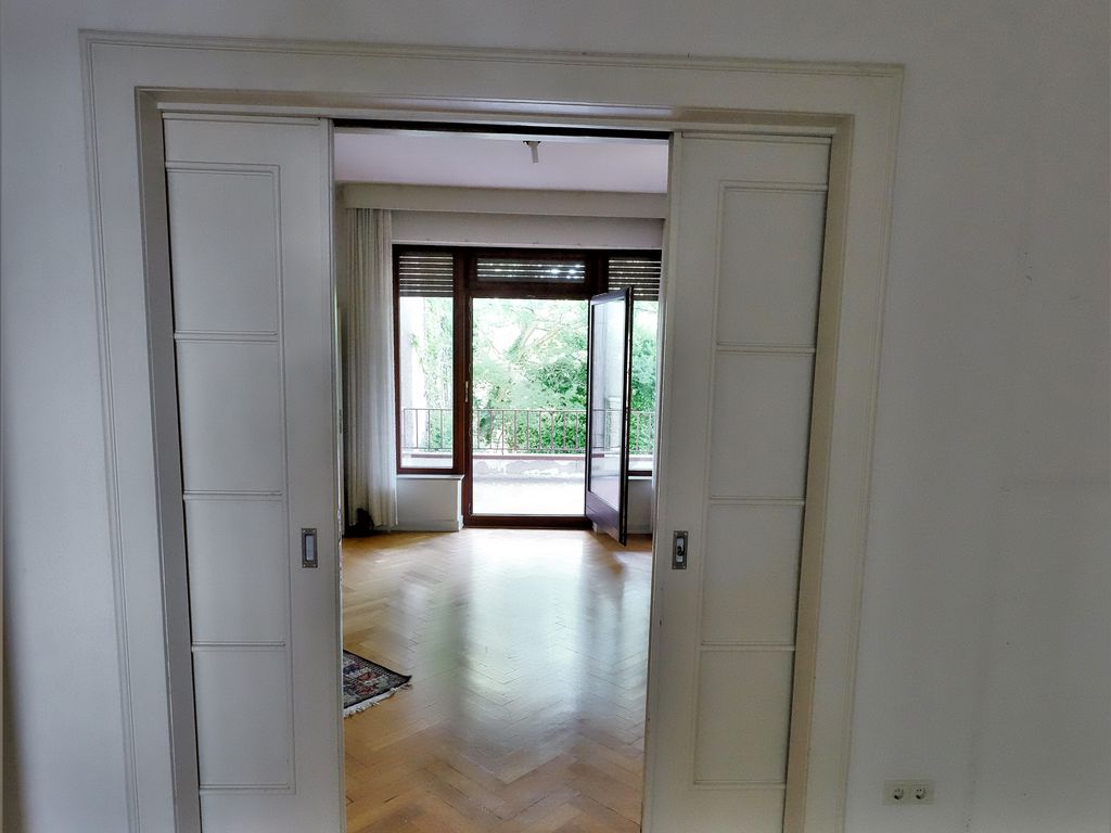 Direkt einziehen herrliche Wohnung im Erdgeschoss mit Loggia