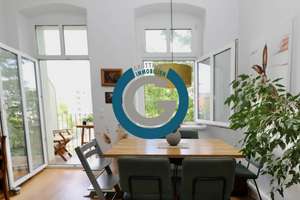 HOHE DECKEN, BALKON & PARKETTBODEN - BEGEHRTE KIEZLAGE, RUHIG & ZENTRAL - DIREKT AM HAUSBURGPARK