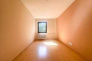Golzheim: Lichtdurchflutete und effektiv aufgeteilte Familienwohnung + Balkon & Garten in Rheinnähe! – Düsseldorf – Vorschaubild 11