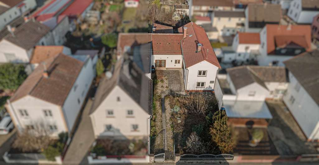 Immobilie in Böhl-Iggelheim - !!= Haus mit Garten und viel Platz – ideal für Familien mit Zukunftsplänen =!! - Bild 0