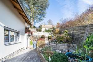 Einfamilienhaus mit gepflegtem Garten, Terrasse und Brunnenwasser-Genuss – Die vollständige Adresse der Immobilie erhältst du vom Anbieter., 93413 Cham – Vorschaubild 10