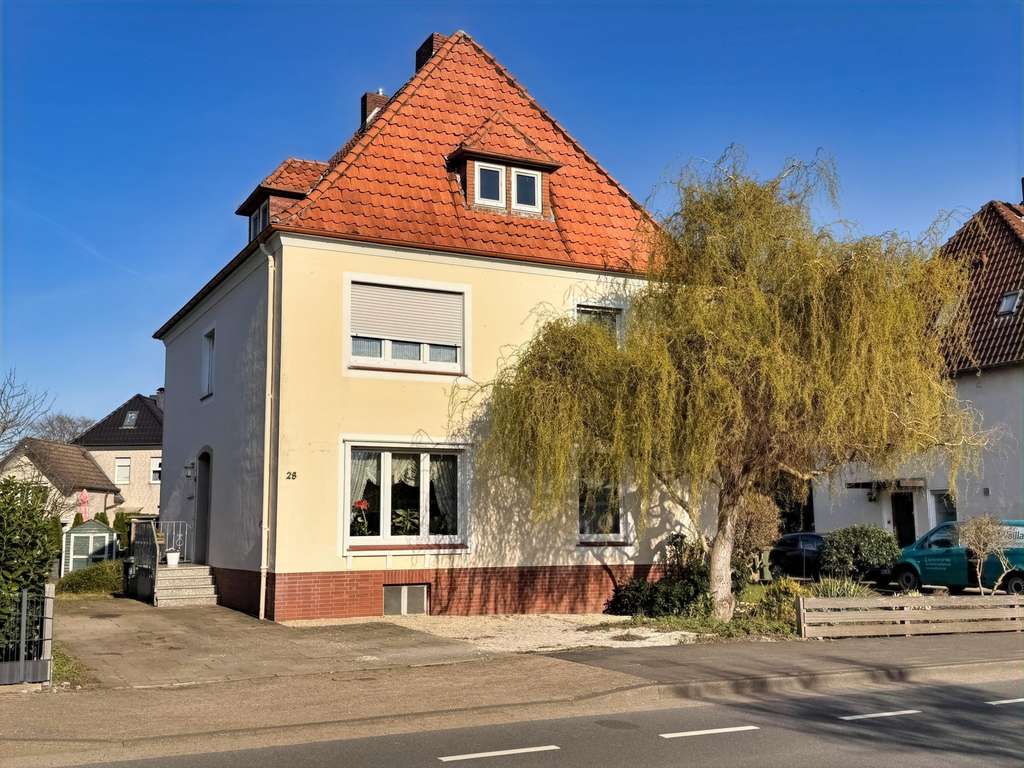 Immobilie in Enger - Enger - Modernisiertes Zweifamilienhaus - Bild 1