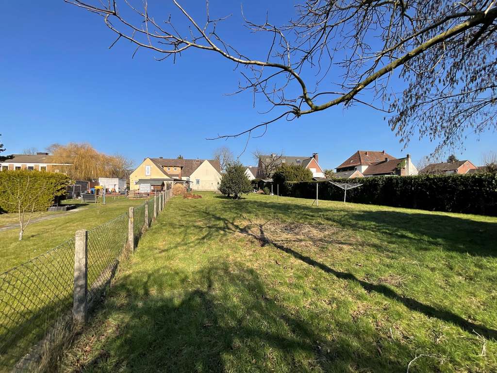 Immobilie in Lengerich - Renovierungsbedürftige Doppelhaushälfte mit Potenzial und weiterem Baugrundstück - Bild 3