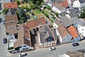 Sanierungsbedürftiges Einfamilienhaus mit Anbau und großem Potenzial in Stockstadt