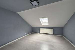 ***Drei Zimmer Dachgeschosswohnung*** – Bismarckstraße 110, 42859 Stachelhausen, Remscheid – Vorschaubild 2