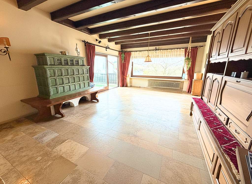 Immobilie in Neustadt an der Aisch - Ein Juwel der 70er Jahre mit grenzenlosem Potenzial - Bild 4