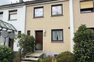 Großzügiges Reihenmittelhaus mit Garage in beliebter Wohnlage  – Die vollständige Adresse der Immobilie erhältst du vom Anbieter., 27753 Deichhorst, Delmenhorst – Vorschaubild 1