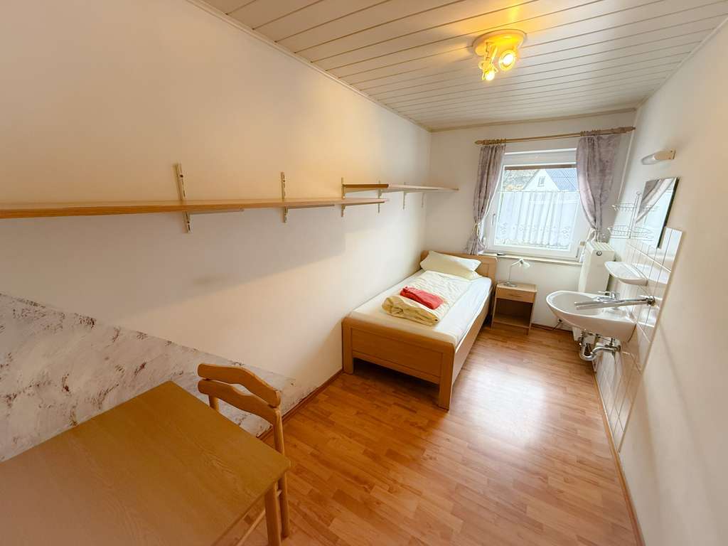 Immobilie in Bad Abbach - Monteur-Pension mit vielseitigem Entwicklungspotenzial  - Bild 4