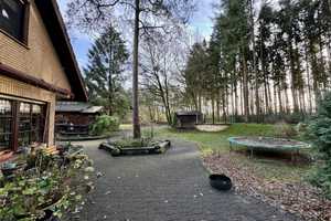 Großes Wohnhaus in der Natur, nur wenige Minuten vom Zentrum in Löningen! *Provisionsfrei* – Cloppenburg (Kreis) – Vorschaubild 2