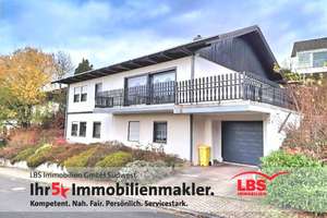 EFH freistehend, mit ELW, Blicklage + Garage + Garten – Die vollständige Adresse der Immobilie erhältst du vom Anbieter., 56337 Arzbach – Vorschaubild 1