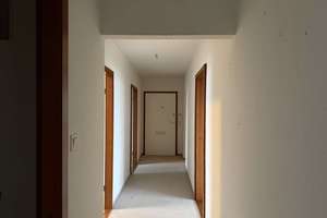 Ruhig gelegene 4-Zimmer ETW im 5. Stock mit Fahrstuhl direkt unterm sanierten Dach – Die vollständige Adresse der Immobilie erhältst du vom Anbieter., 24109 Mettenhof, Kiel – Vorschaubild 11