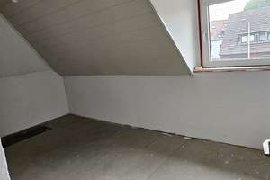 Viel Platz für den Alltag in diesem sanierungsbedürftigen Haus in Oberhausen – 46119 Heide, Oberhausen – Vorschaubild 10