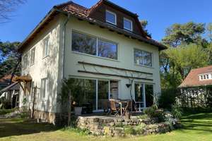Wunderschönes möbliertes Haus in Bestlage – Die vollständige Adresse der Immobilie erhältst du vom Anbieter., 14163 Zehlendorf, Berlin – Vorschaubild 2