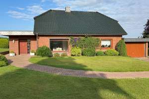 Charmantes Landhaus mit Weitblick in die Angeliter Landschaft – Die vollständige Adresse der Immobilie erhältst du vom Anbieter., 24392 Saustrup – Vorschaubild 1